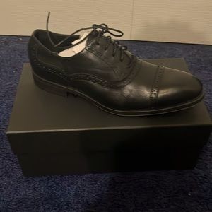 Winthrop dress shoes new never worn